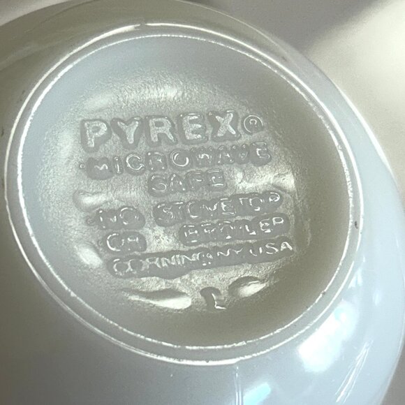 Pyrex Corelle Old Town Blue Onion Milk Glass Coffee/Tea cup/Mug Single - Picture 9 of 9